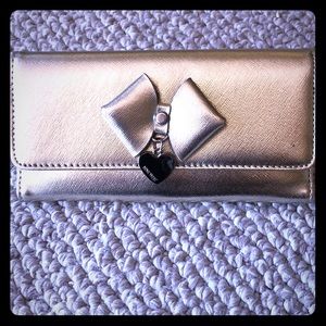 Nine West champagne colored wallet